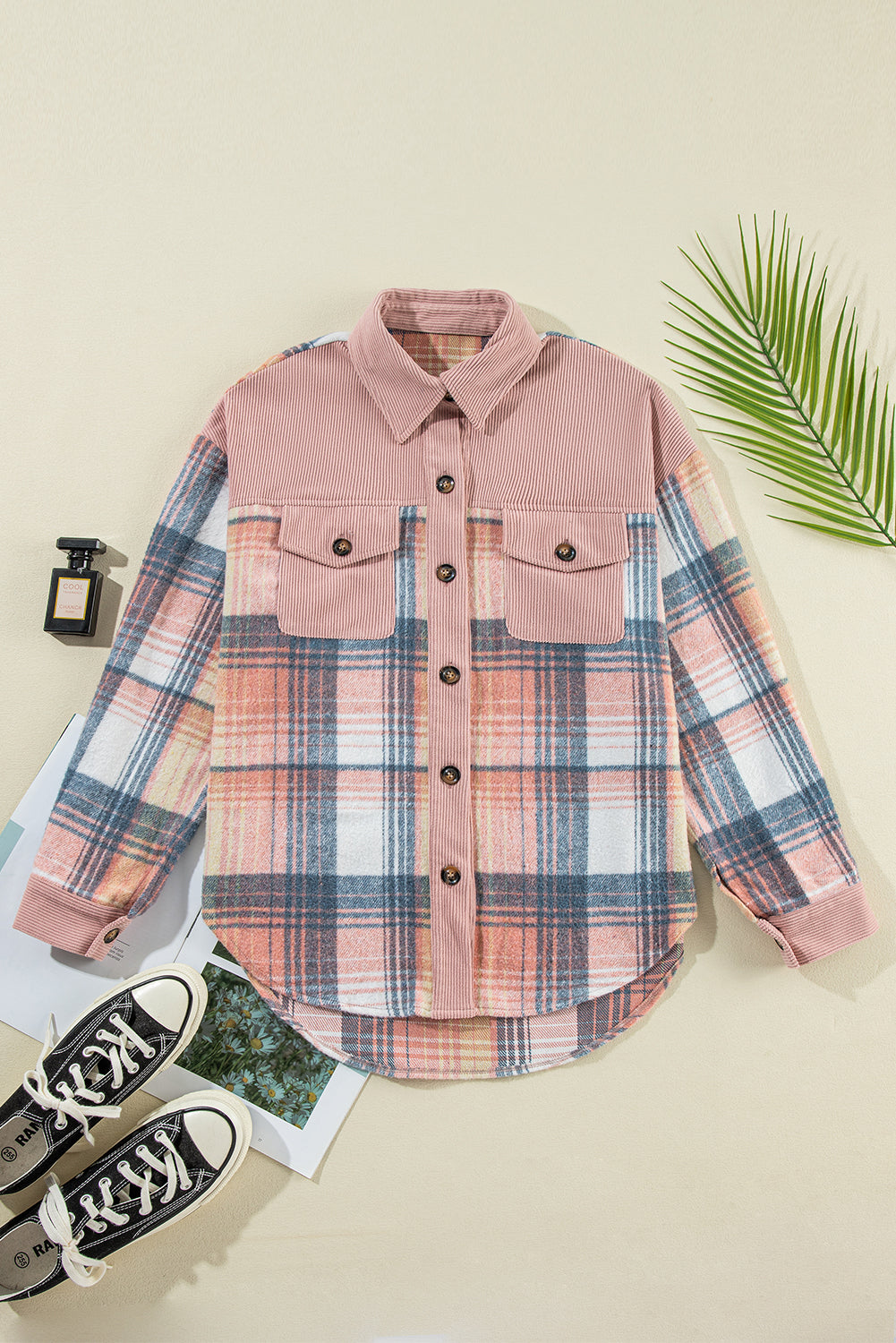 Lichtroze geruite corduroy patchwork borstzak-shacket
