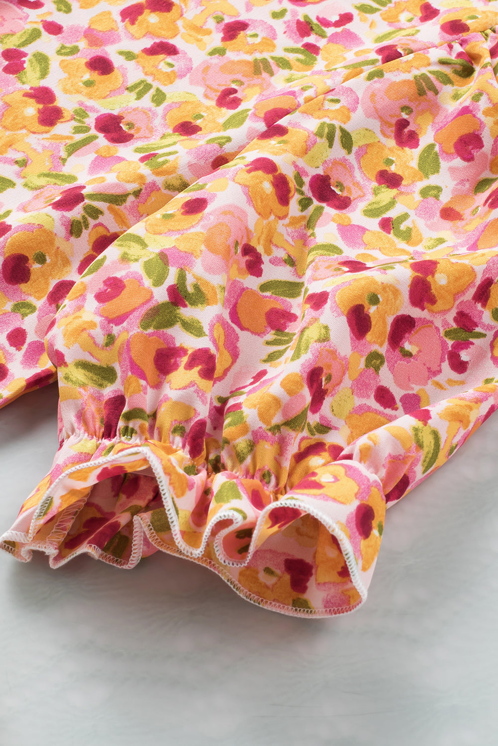 Oranje Boho bloemen ruches korte mouw franje mock hals blouse