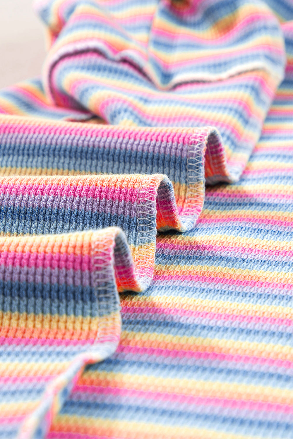 Roze gestreept T-shirtjurk met ronde hals