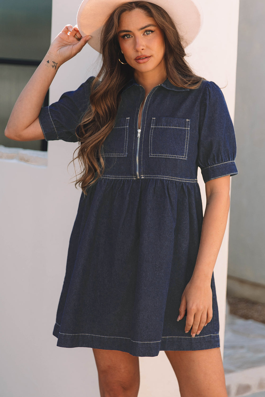 Vuil blauw ritssluiting met collared collared short puff mouw denimjurk