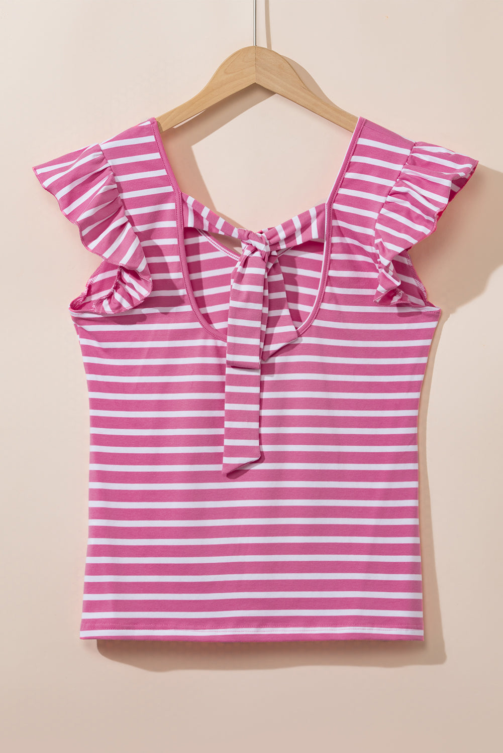 Roze gestreept T-shirt met V-hals, uitgeholde knoop en vlindermouwen