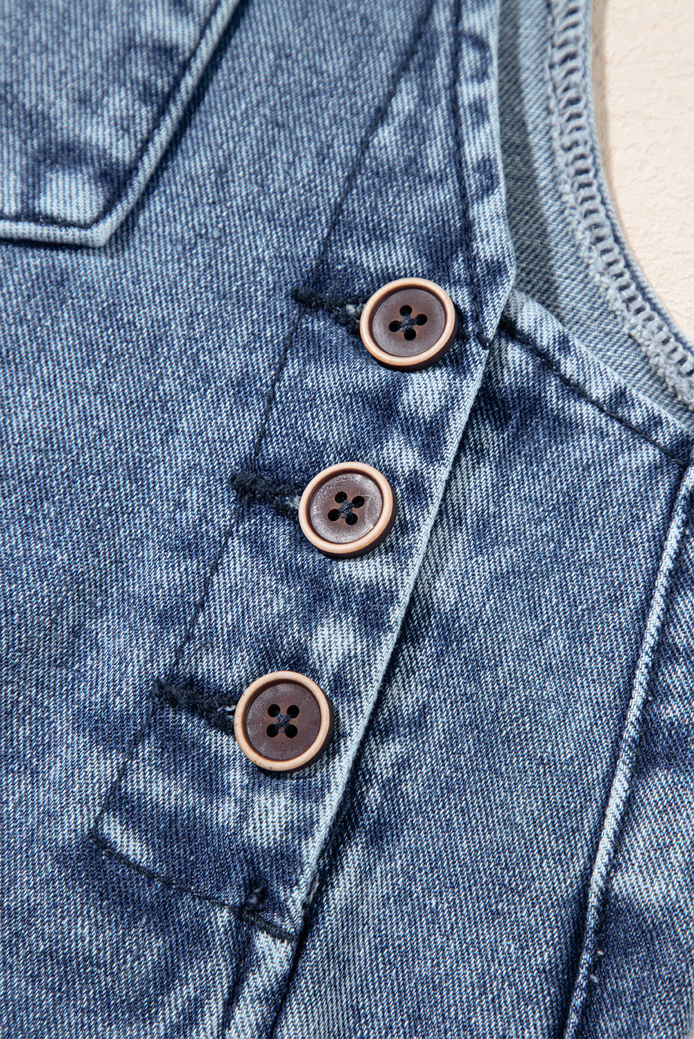 Steenblauwe bedroefde slabbetje zak wijd been denim in het algemeen