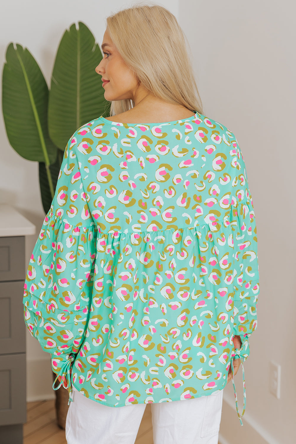 Groene abstracte bedrukte veterlantaarn mouw babydoll blouse