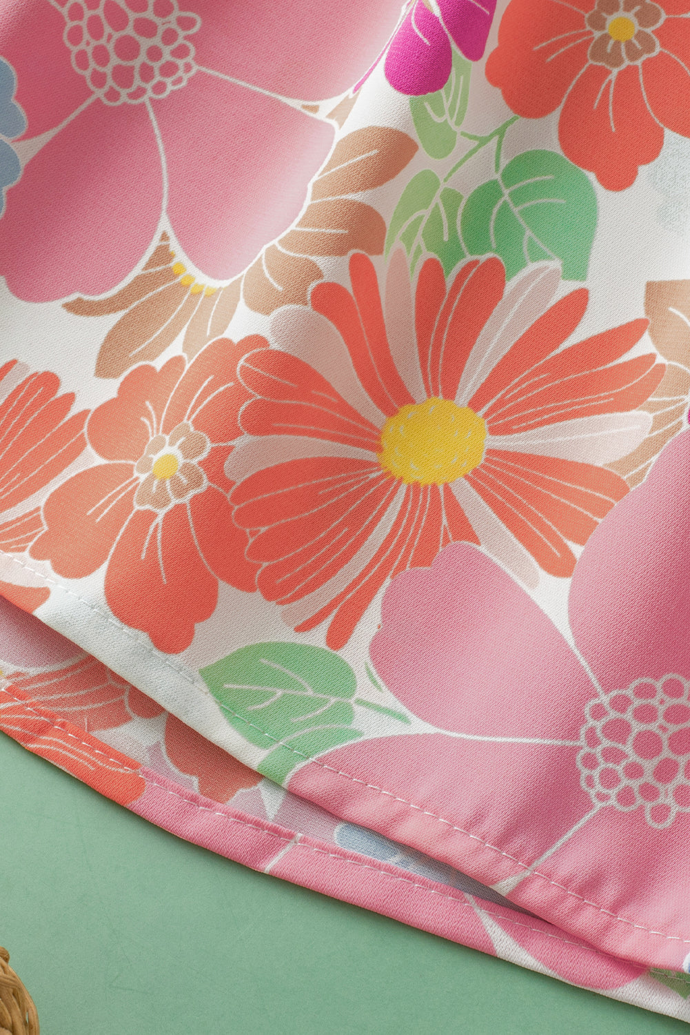 Roze geplooide blouse met ruches en fladdermouwen