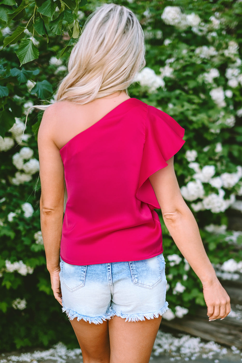 Aardbeienroze asymmetrische schouderheuvelkleed Mouw Elegante blouse