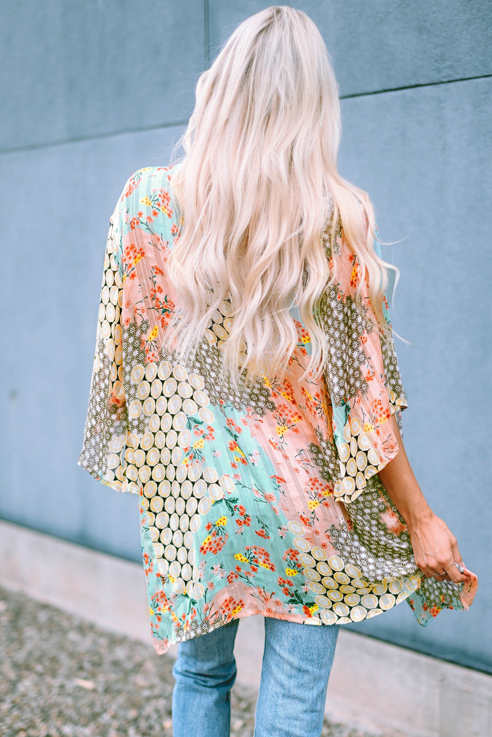 Veelkleurige bloemen open pure glanzende kimono