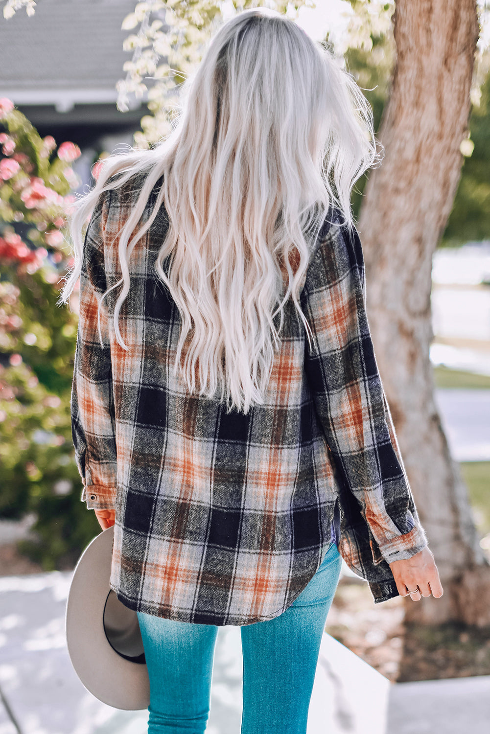 Zwarte oversized geruite shacket met afgeronde zoom en spleten