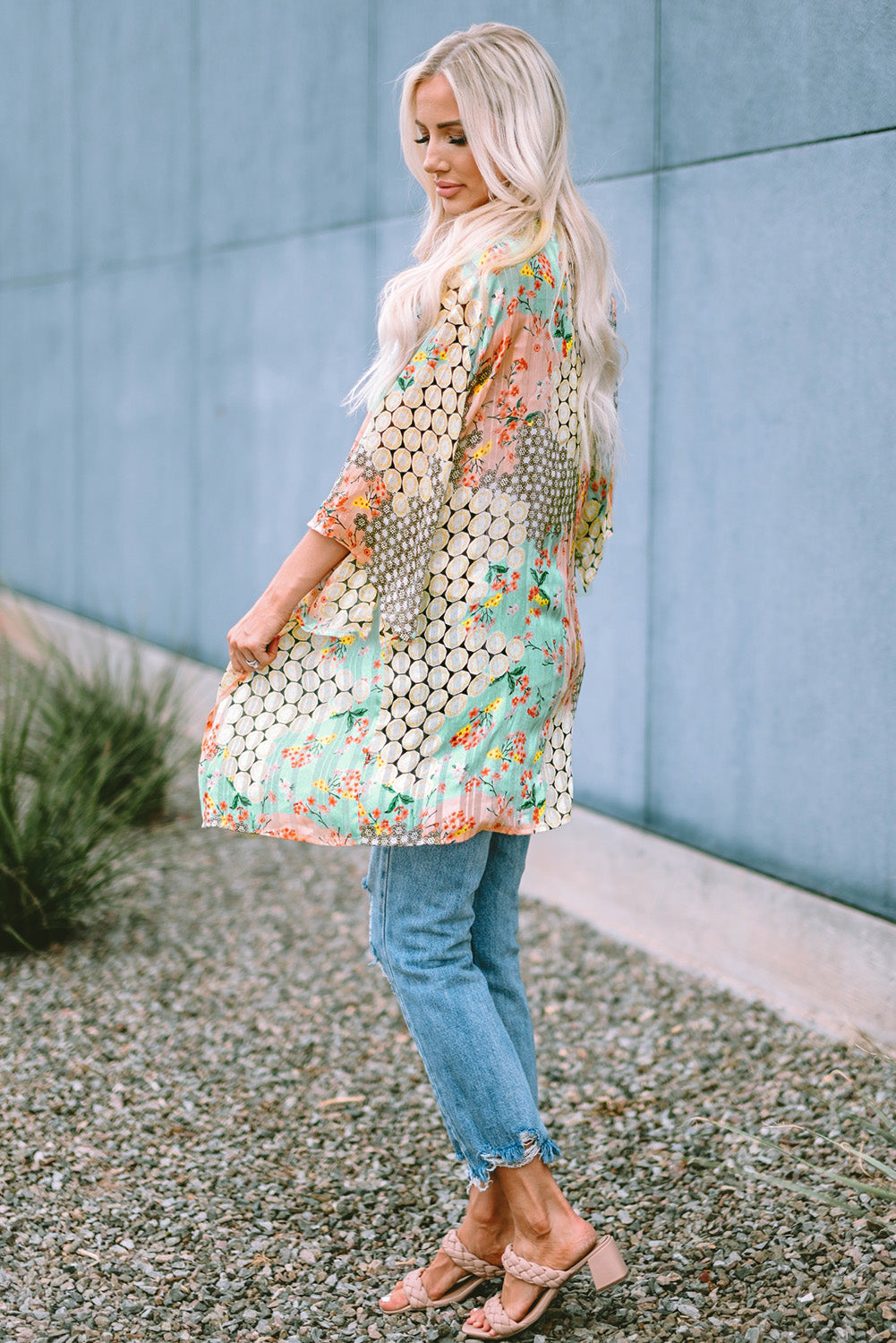Veelkleurige bloemen open pure glanzende kimono