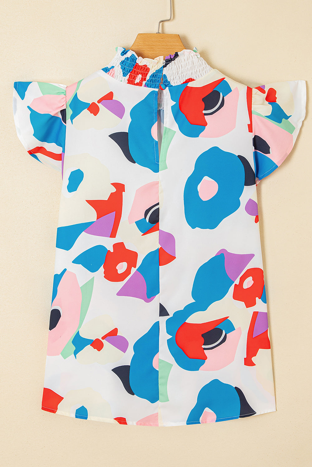 Gesmokte blouse met veelkleurige abstracte print en ruches aan de mouwen