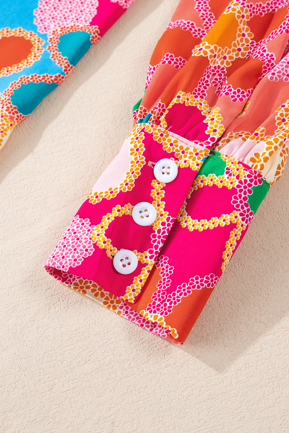 Overhemd met veelkleurige bloemenprint en bubbelmouwen