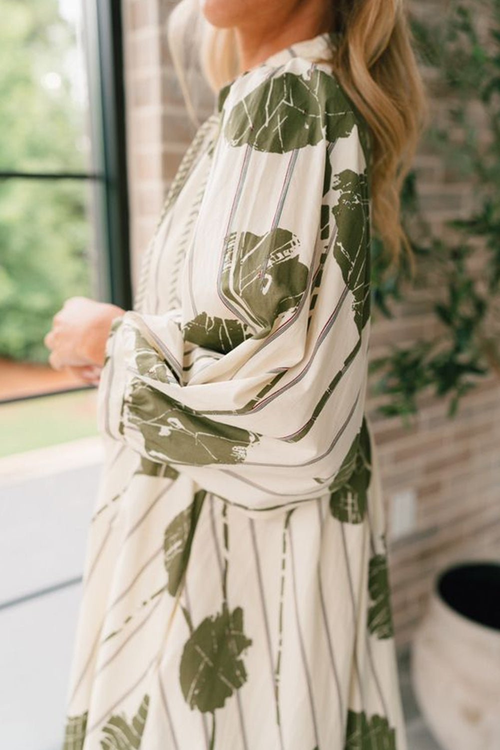 Guacamole groene bloemen gestreepte print contrast giping puff mouw jurk