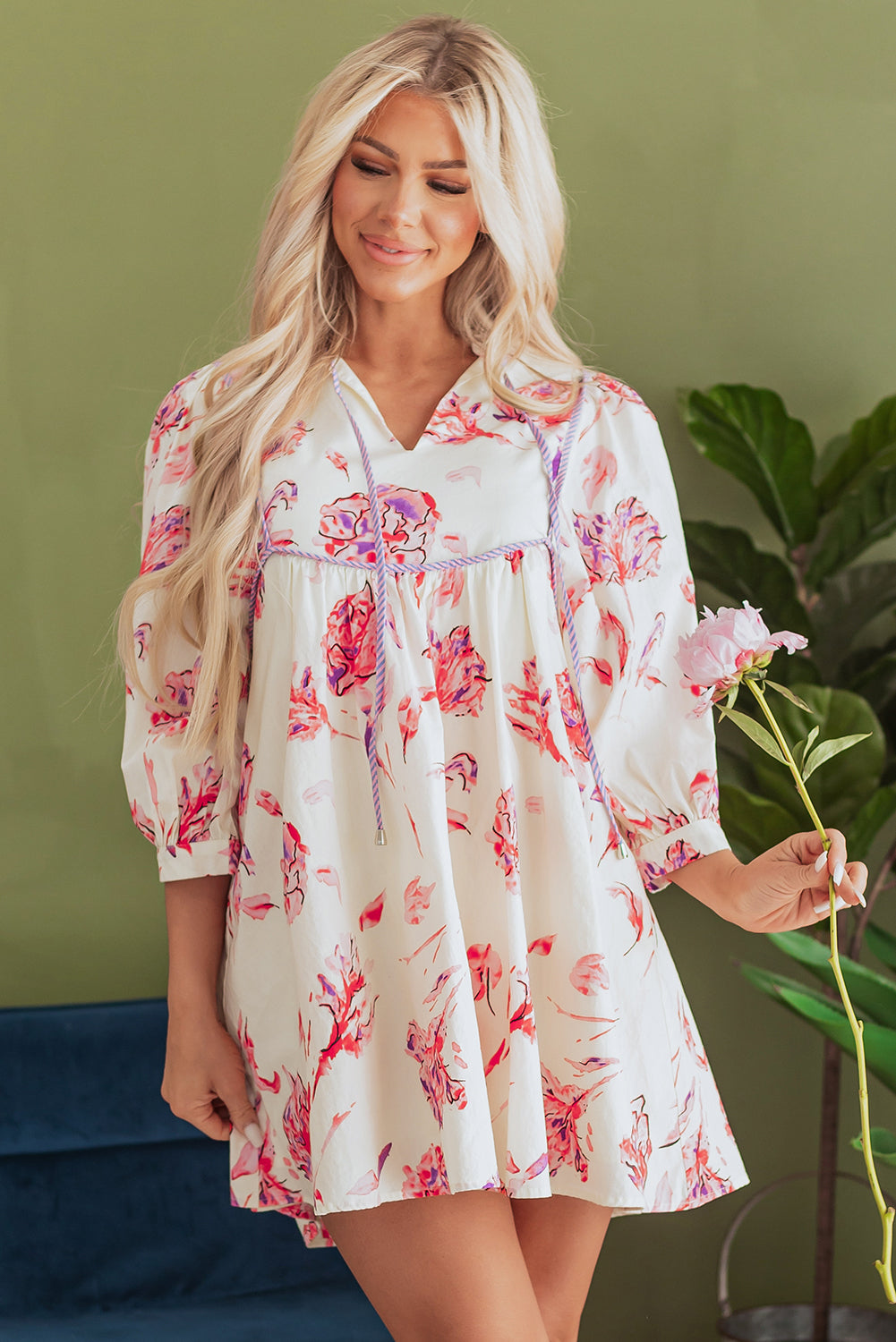 Roze bloemenprint ballon mouw v nek babydoll mini jurk