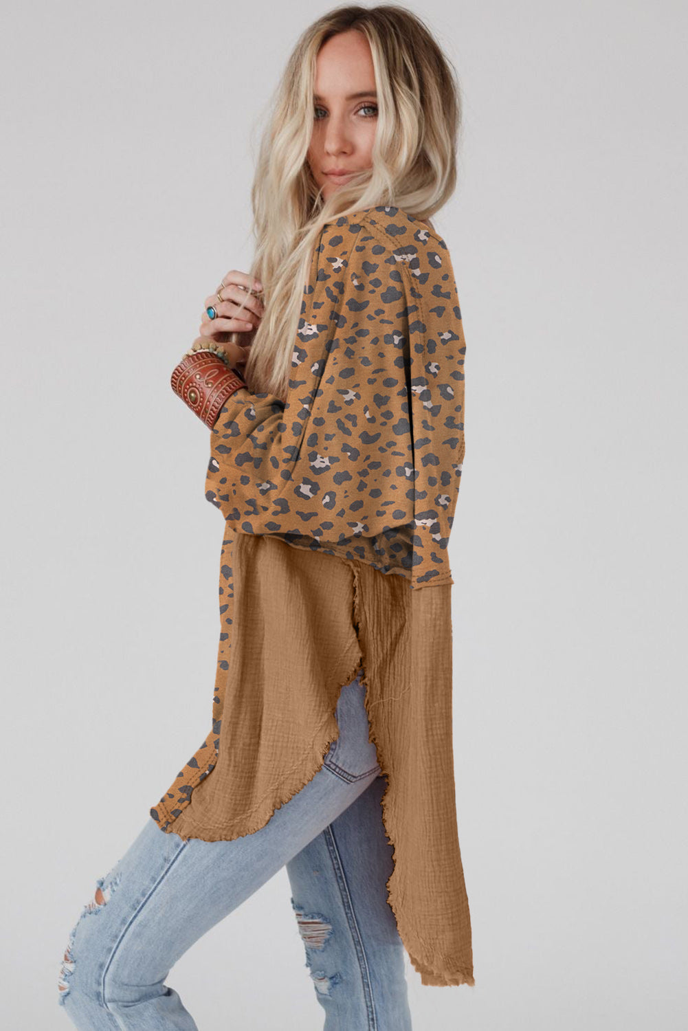 Bruin bedrukte ruwe rand luipaard patchwork oversized blouse