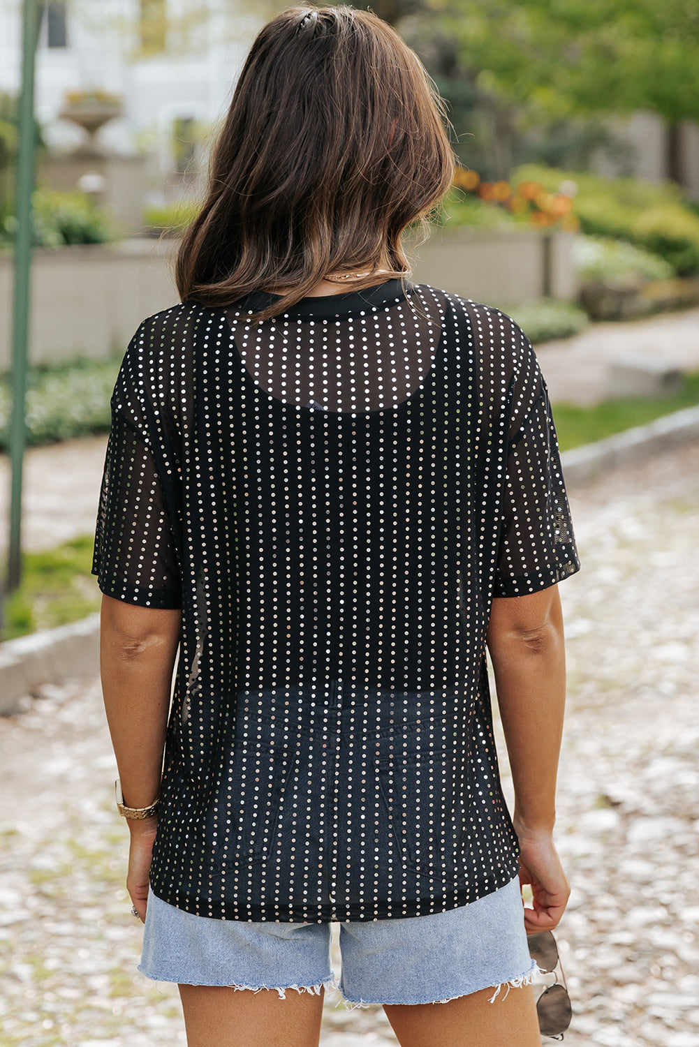 Zwart transparant T-shirt met lage schouder en pailletten