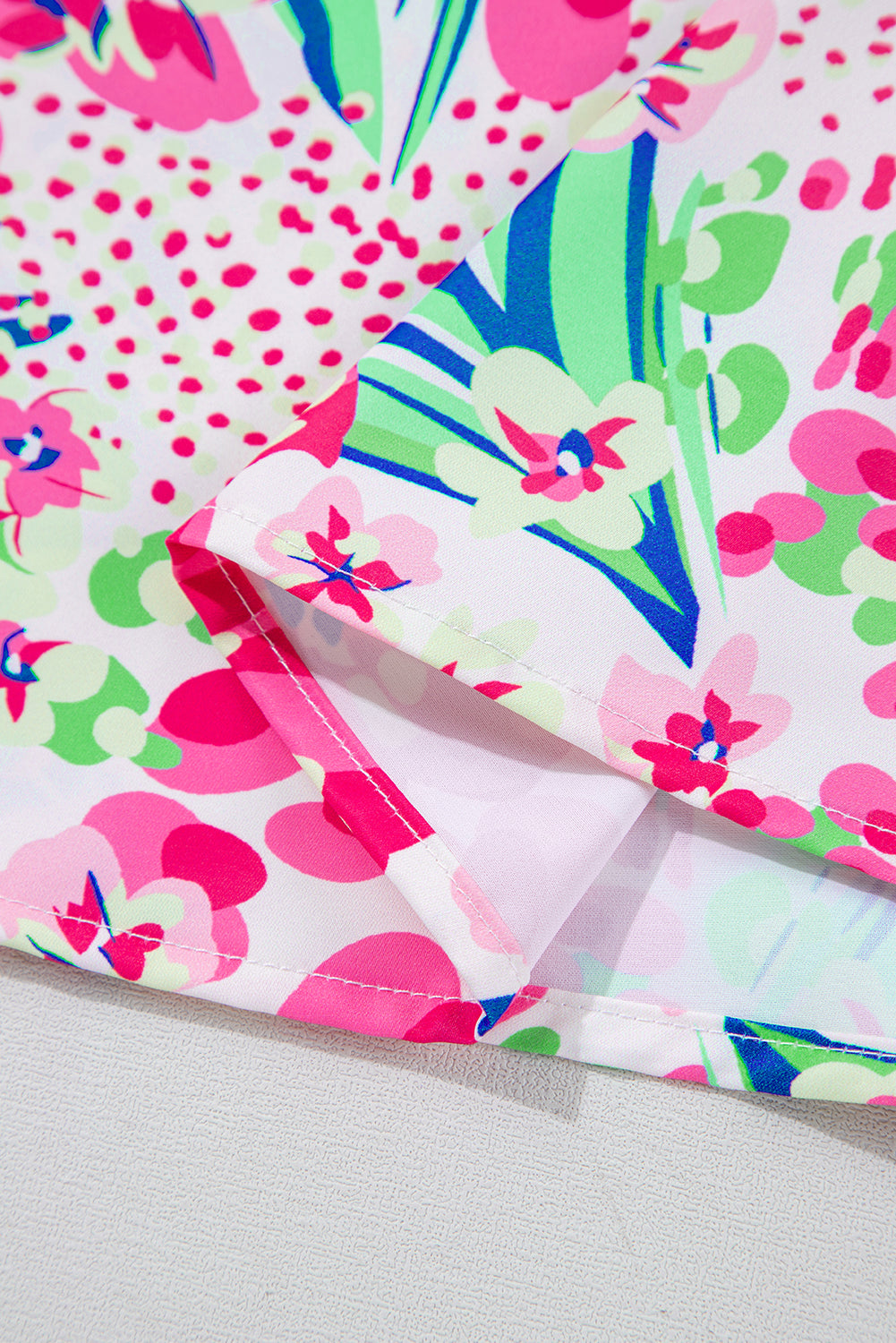 Roze bloemen gemengde print ruches cap mouw blouse