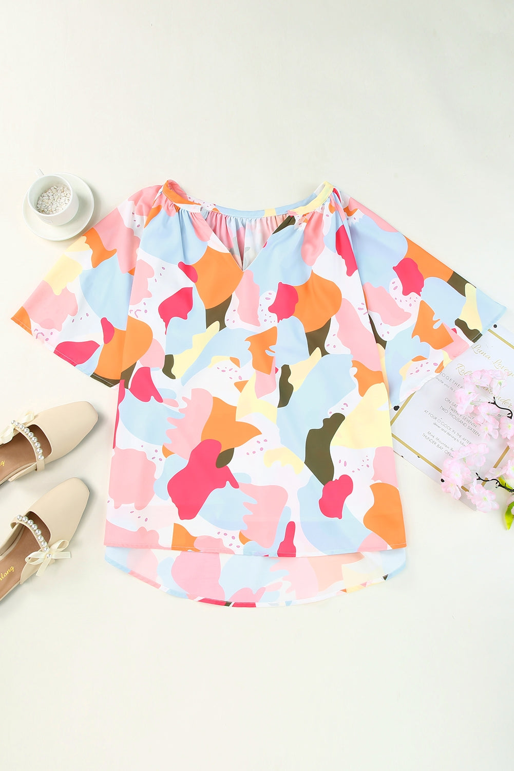 Blouse met veelkleurige bloemenprint, V-hals en halve mouw