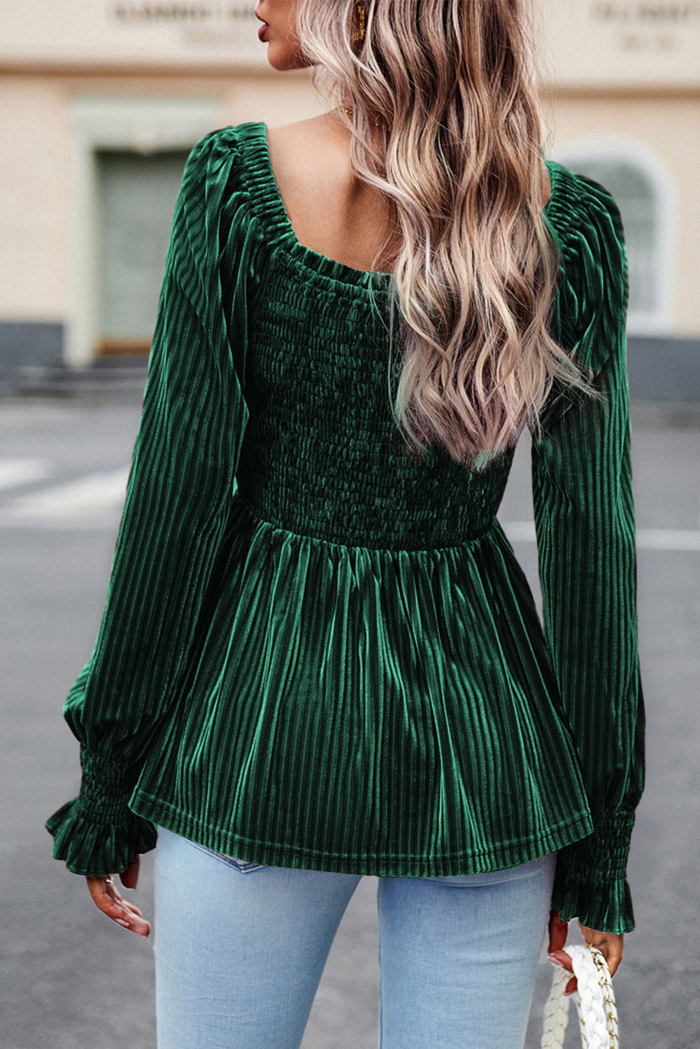 Zwartachtig groene gesmokte geribbelde fluwelen babydoll-top