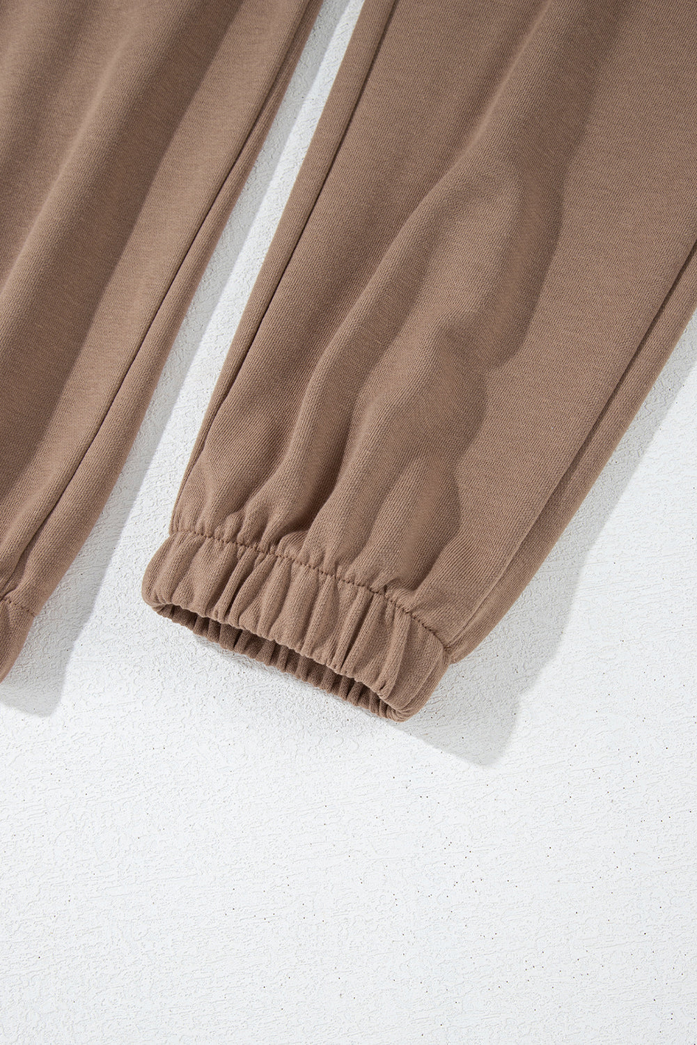 Bruine streep gestreepte druppel schouderpullover en jogger broek set