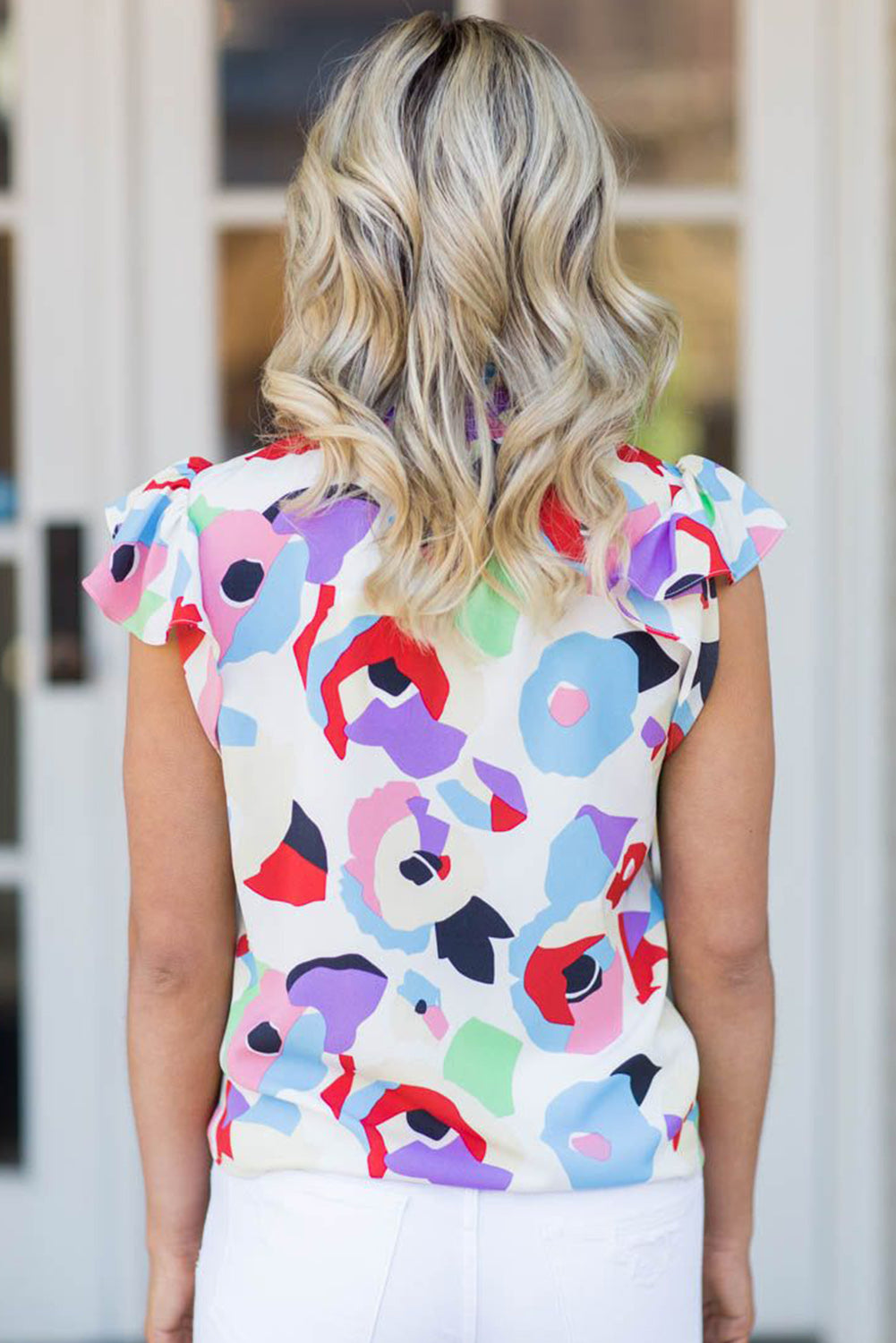 Gesmokte blouse met veelkleurige abstracte print en ruches aan de mouwen