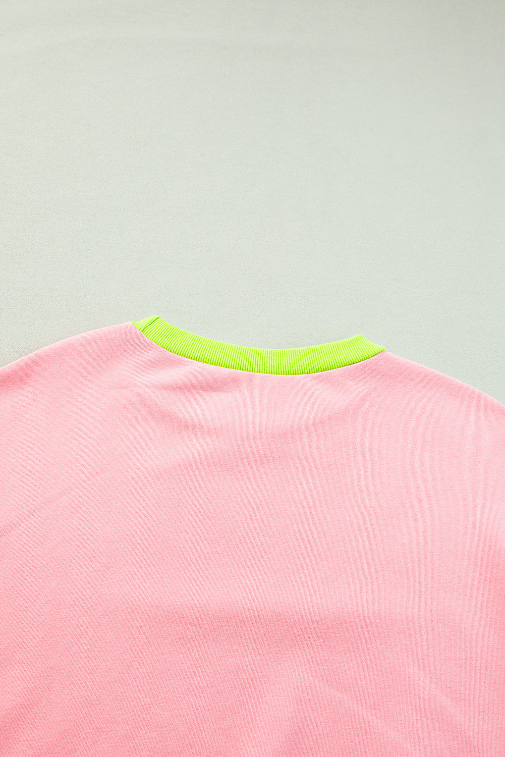 Roze sweatshirt met colorblock-bubbelmouwen