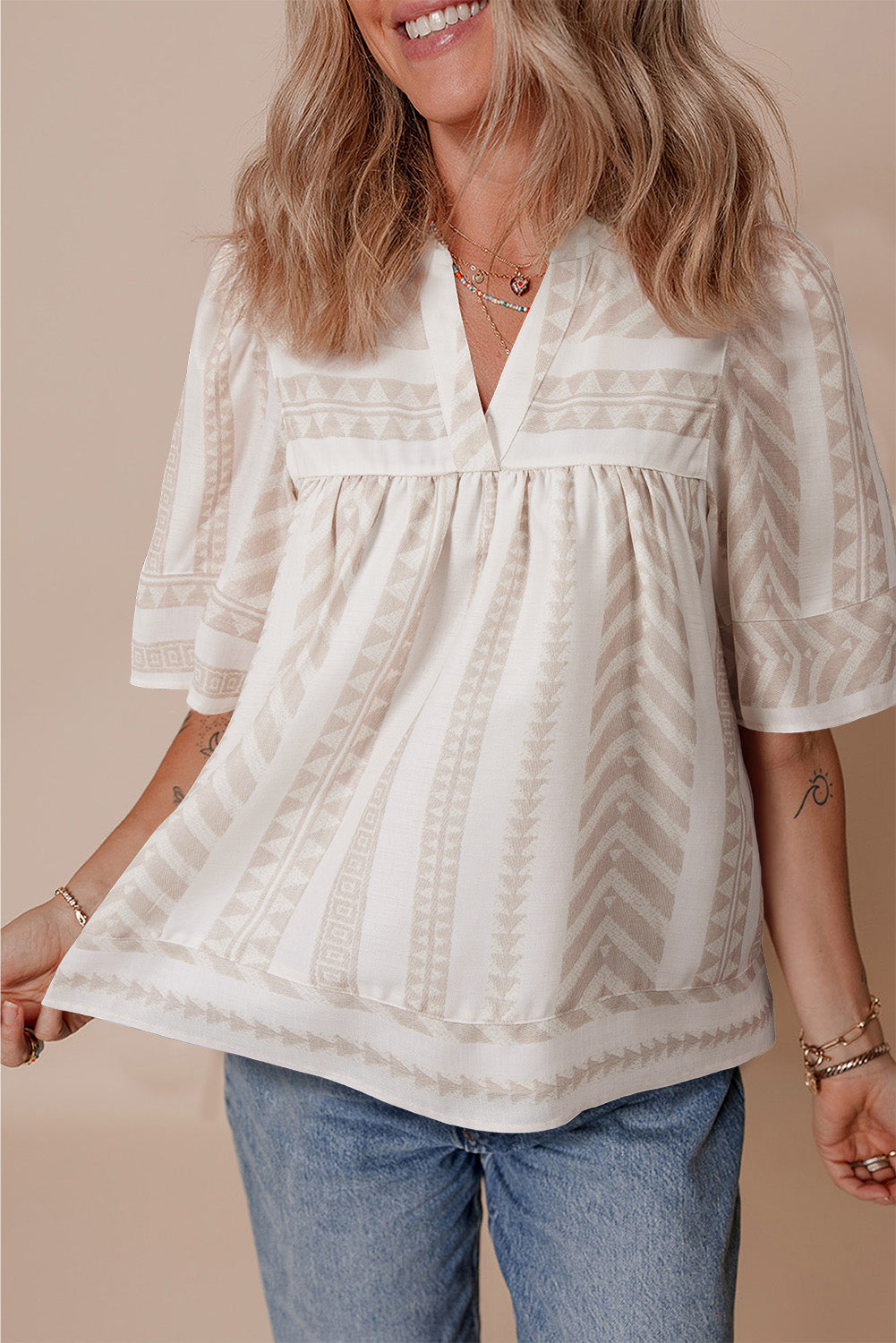 Jet Stream Geometric Jacquard Split V Nek Korte mouw Blouse