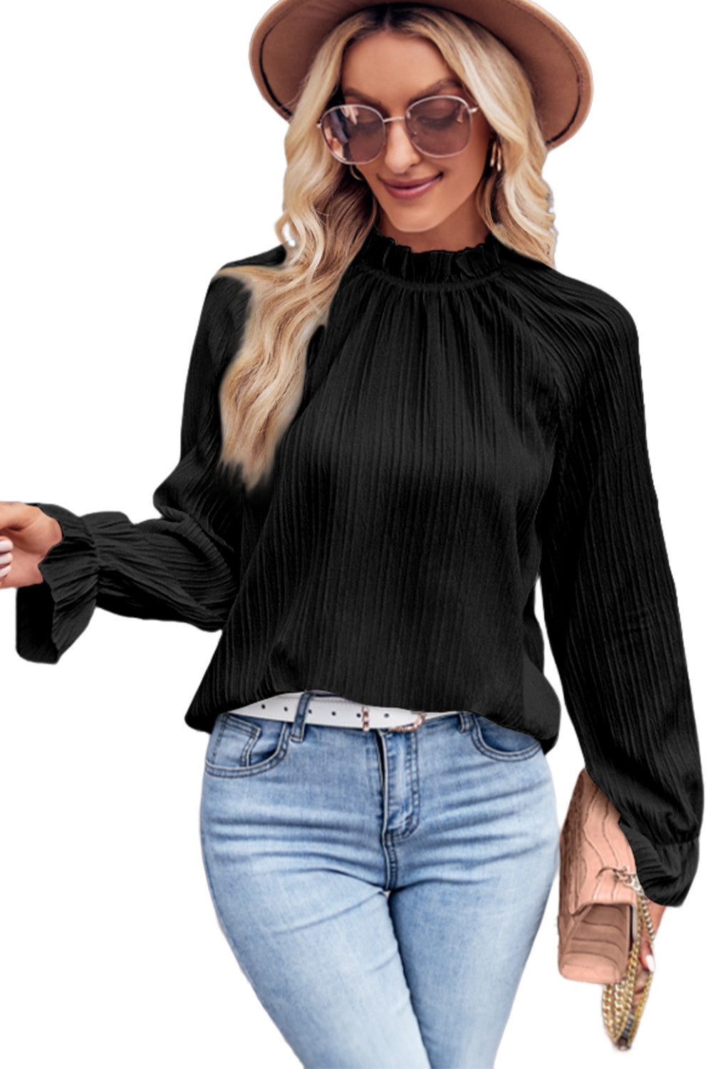Zwarte blouse met ruches en rimpelige bubbelmouw