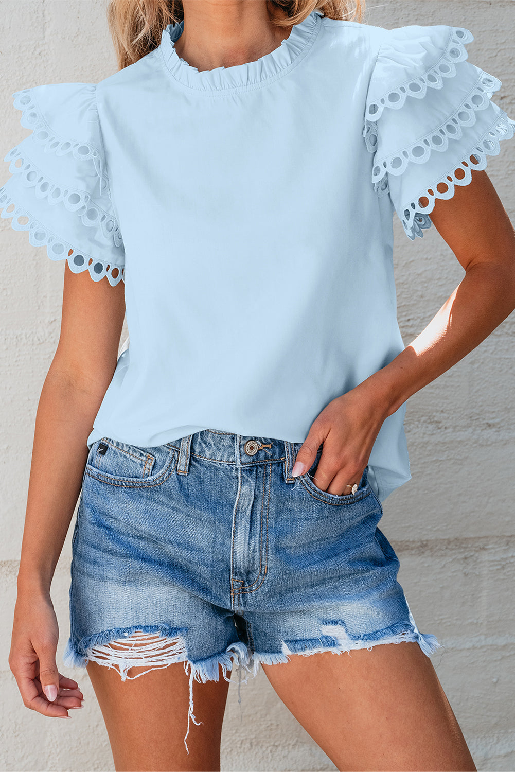 Beau blauwe gelaagde Ric Rac-blouse met kapmouwen en gevulde nek