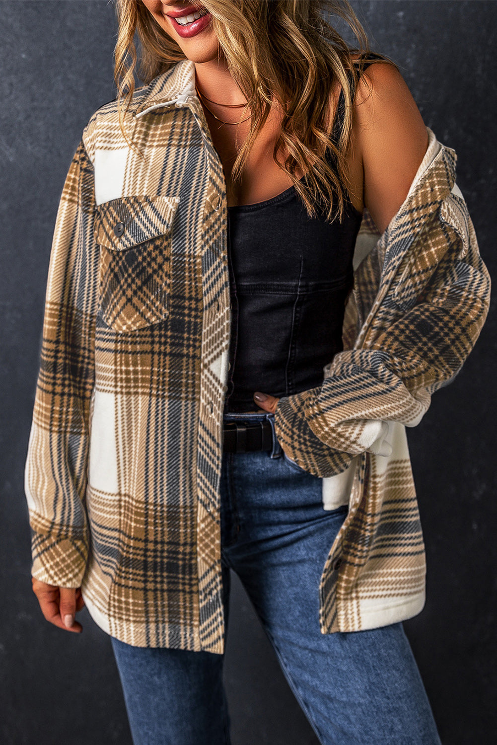 Veelkleurige geruite print met klepzak en knoopsluiting