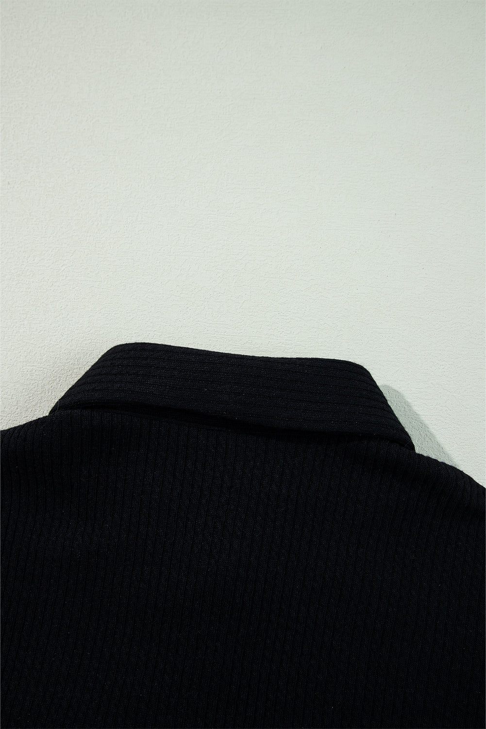 Zwart vaste kleur corduroy knoopte kuipet met lange mouwen