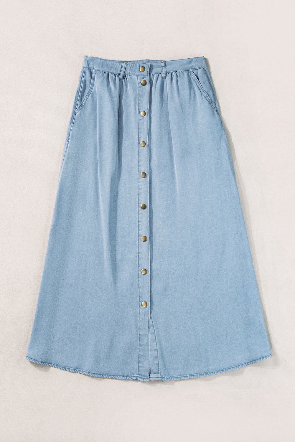 Mistblauwe, volledig dichtgeknoopte lange denimrok