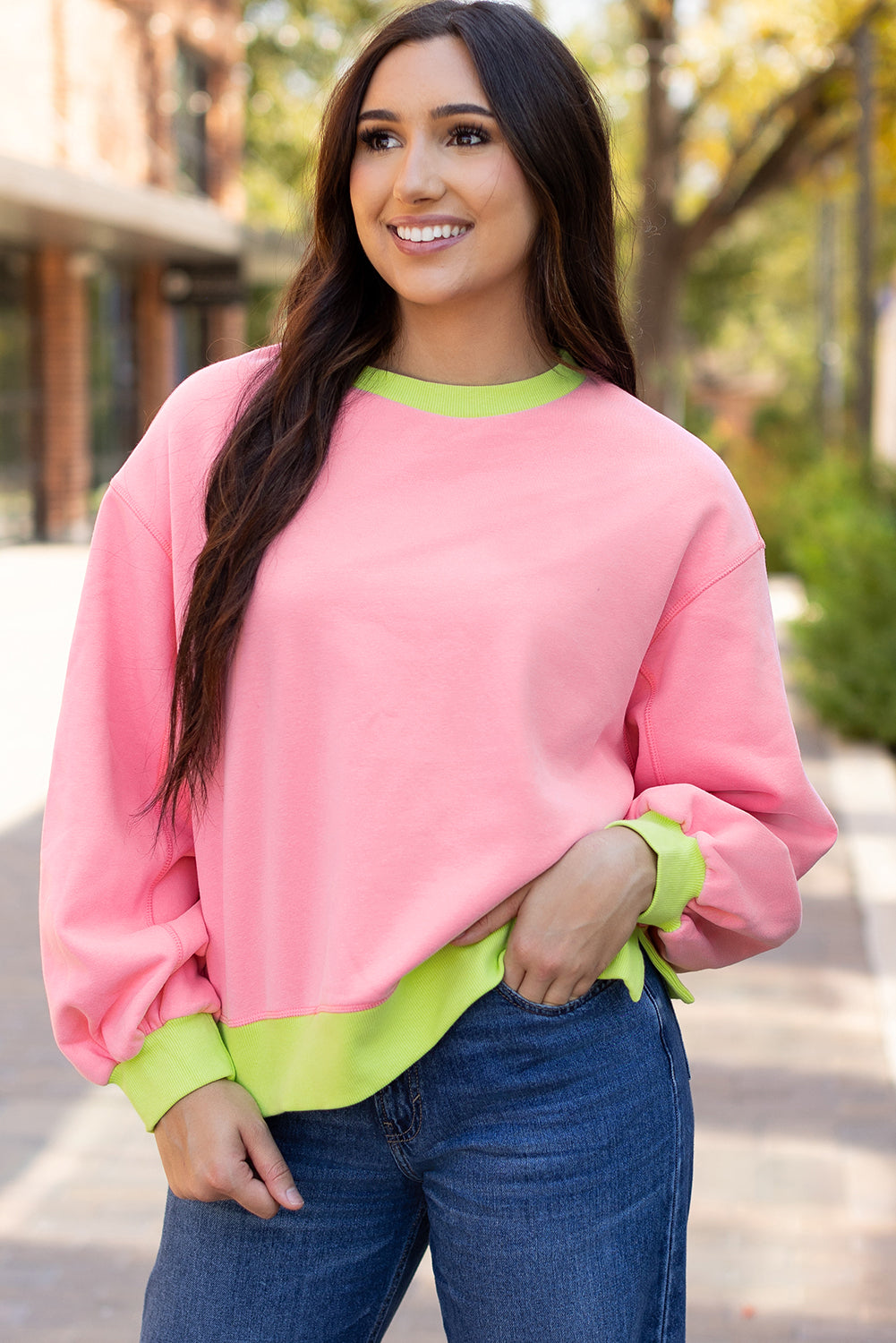 Roze sweatshirt met colorblock-bubbelmouwen