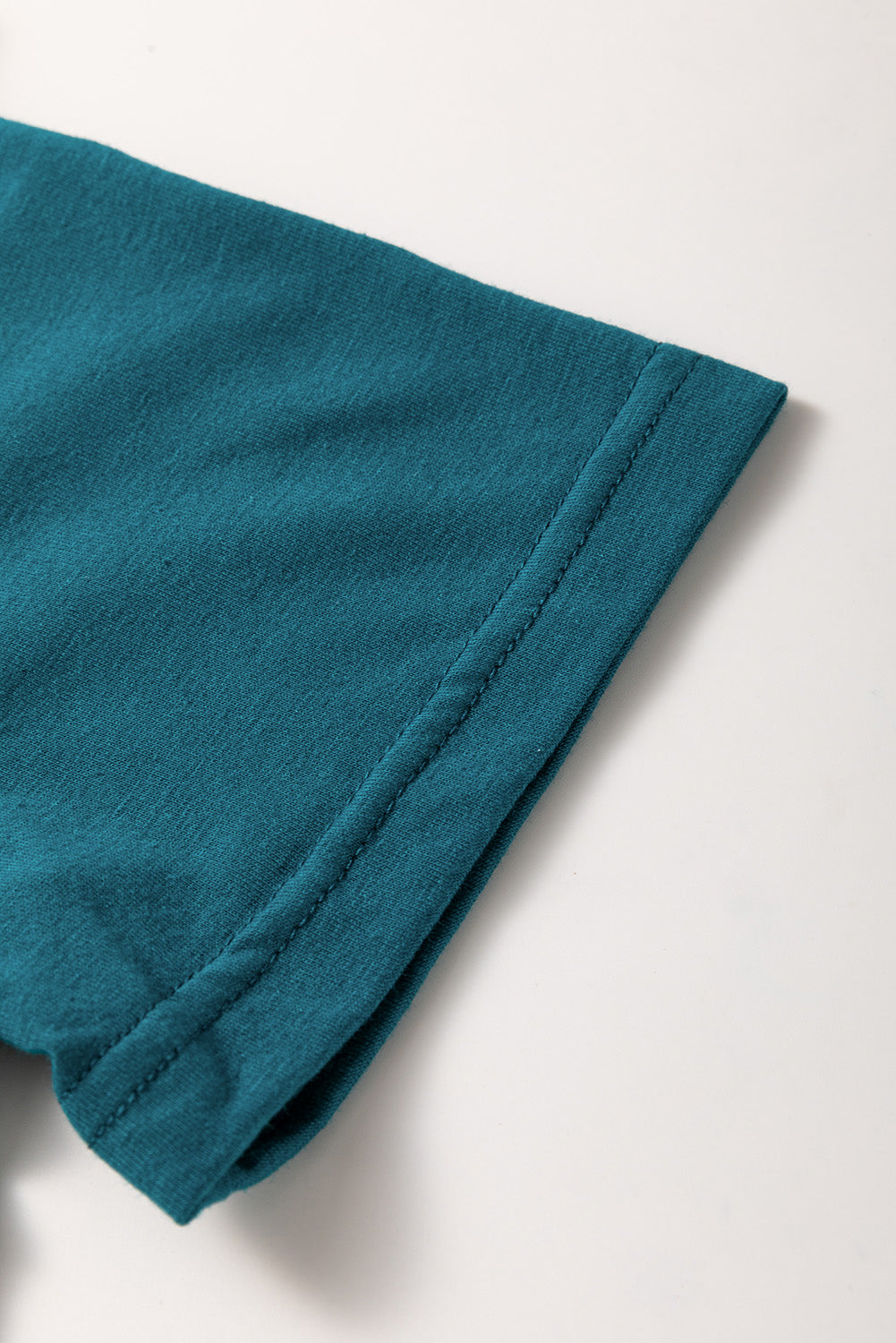 Blauwe saffier massief kleur tandenstoker streep ronde nek t -shirt