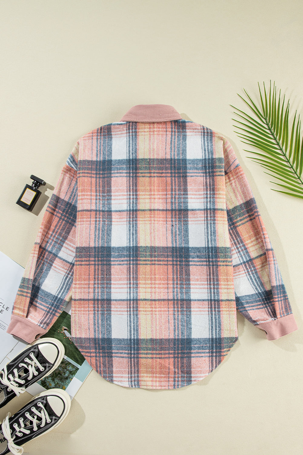 Lichtroze geruite corduroy patchwork borstzak-shacket