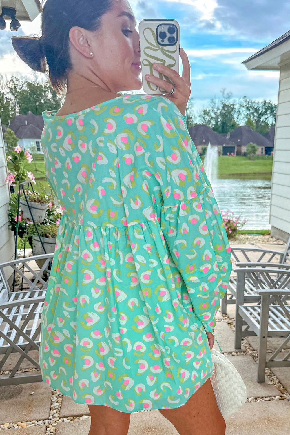 Groene abstracte bedrukte veterlantaarn mouw babydoll blouse