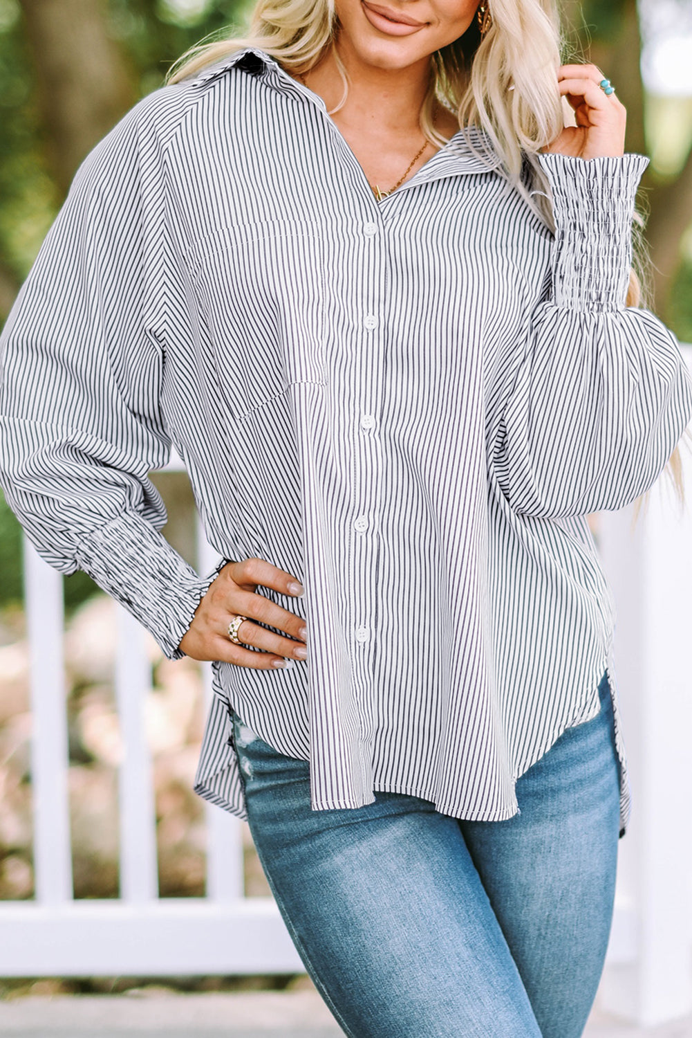 Gesmokt gestreept boyfriend-shirt met manchetten en zak