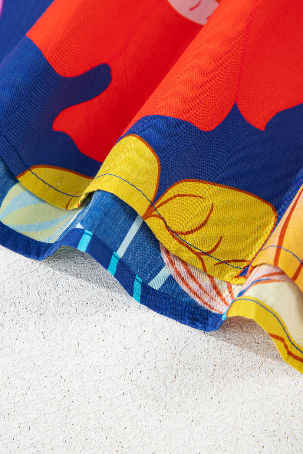 Donkerblauwe bloemenprint split nek babydoll jurk