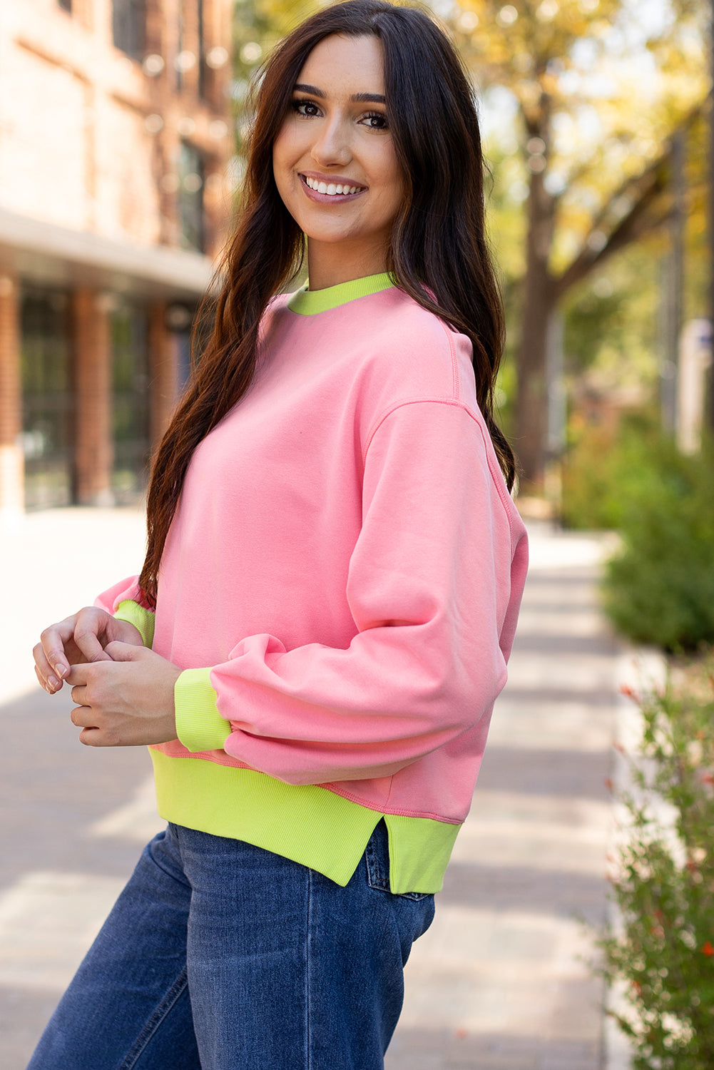 Roze sweatshirt met colorblock-bubbelmouwen