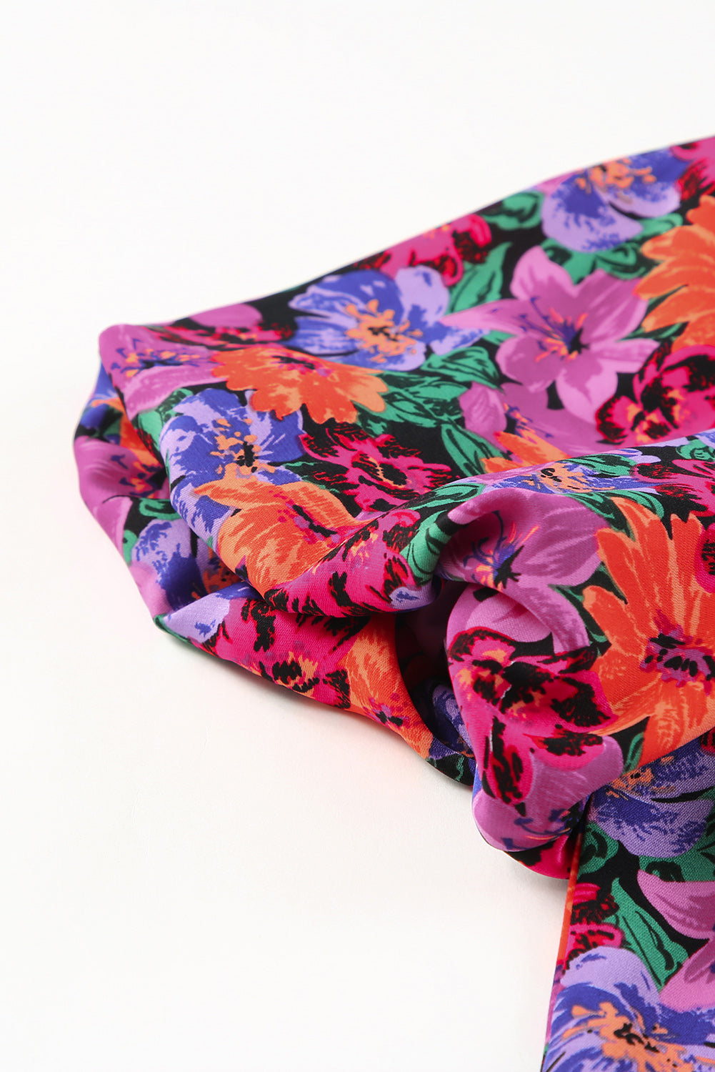 Blouse met veelkleurige bloemenprint en ronde hals en pofmouwen