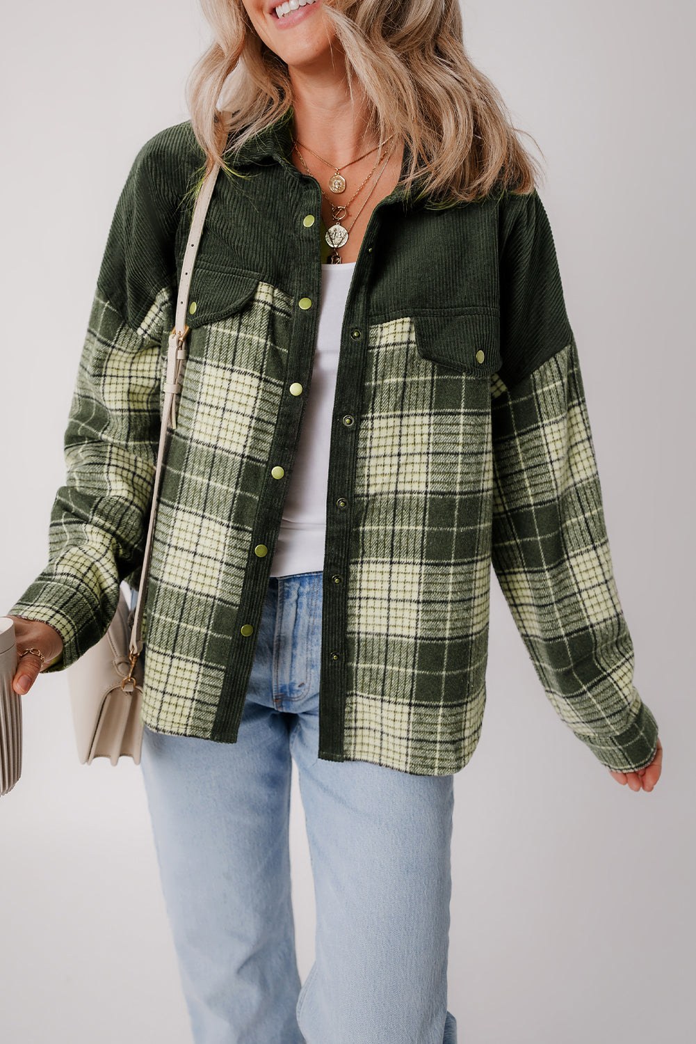 Zwartachtig groene drukknopen Colorblock geruite shacket