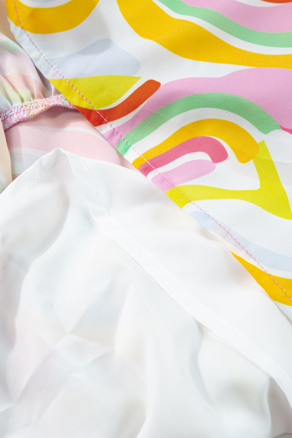 Roze gelaagde maxirok met abstracte print