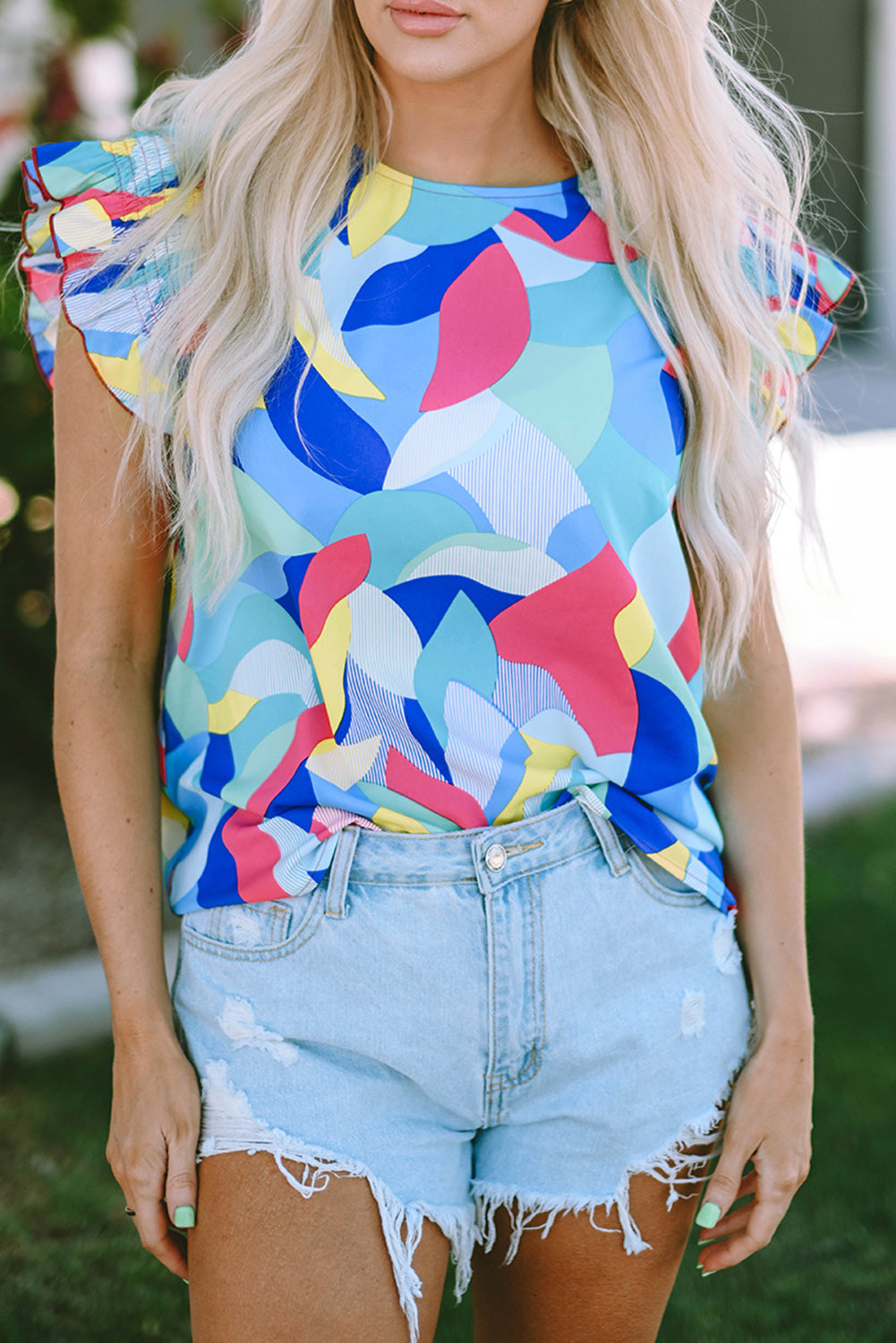 Blouse met veelkleurige abstracte print en stiksels met ruches aan de mouwen
