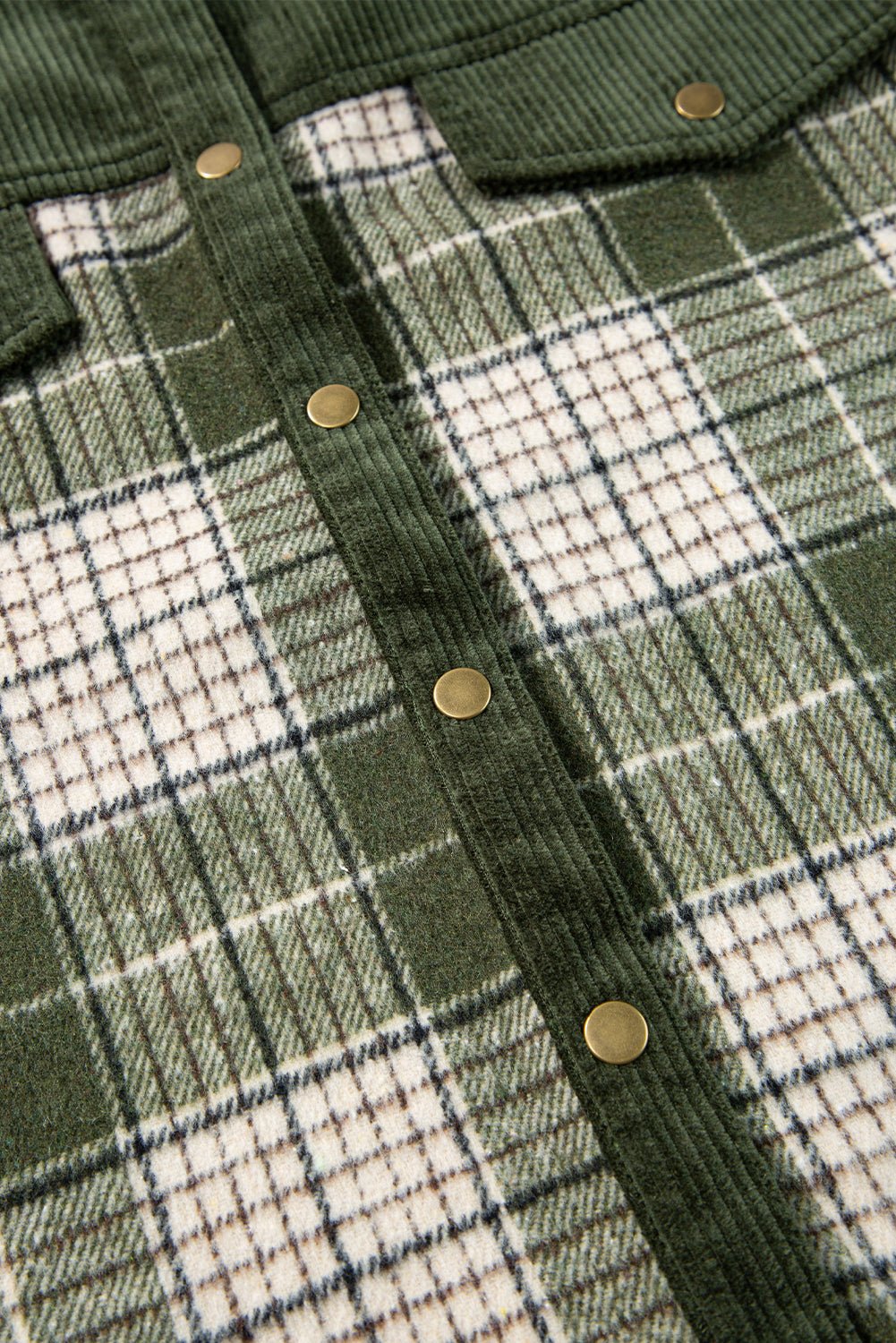 Zwartachtig groene drukknopen Colorblock geruite shacket