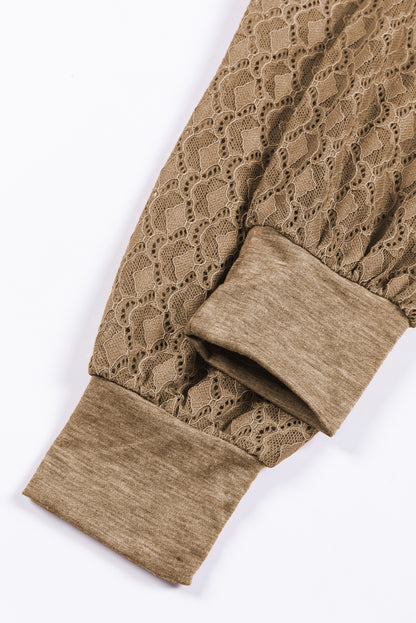 Licht Frans beige contrasterende kanten top met raglanmouwen en ronde hals