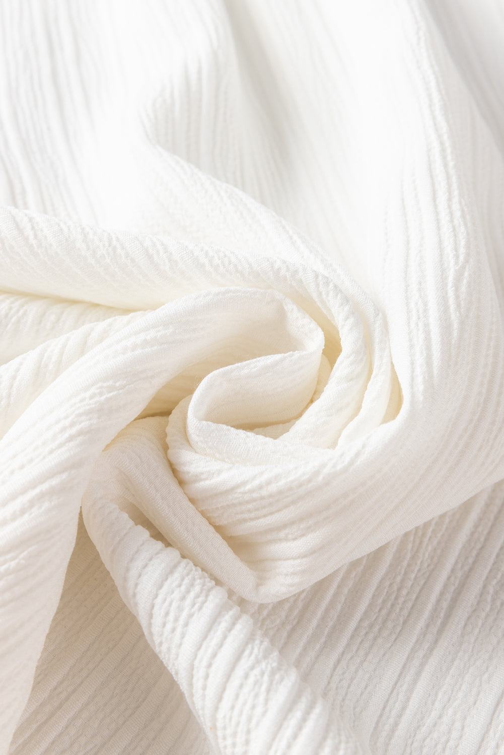 Witte blouse met ruches en rimpelige bubbelmouwen met ruches