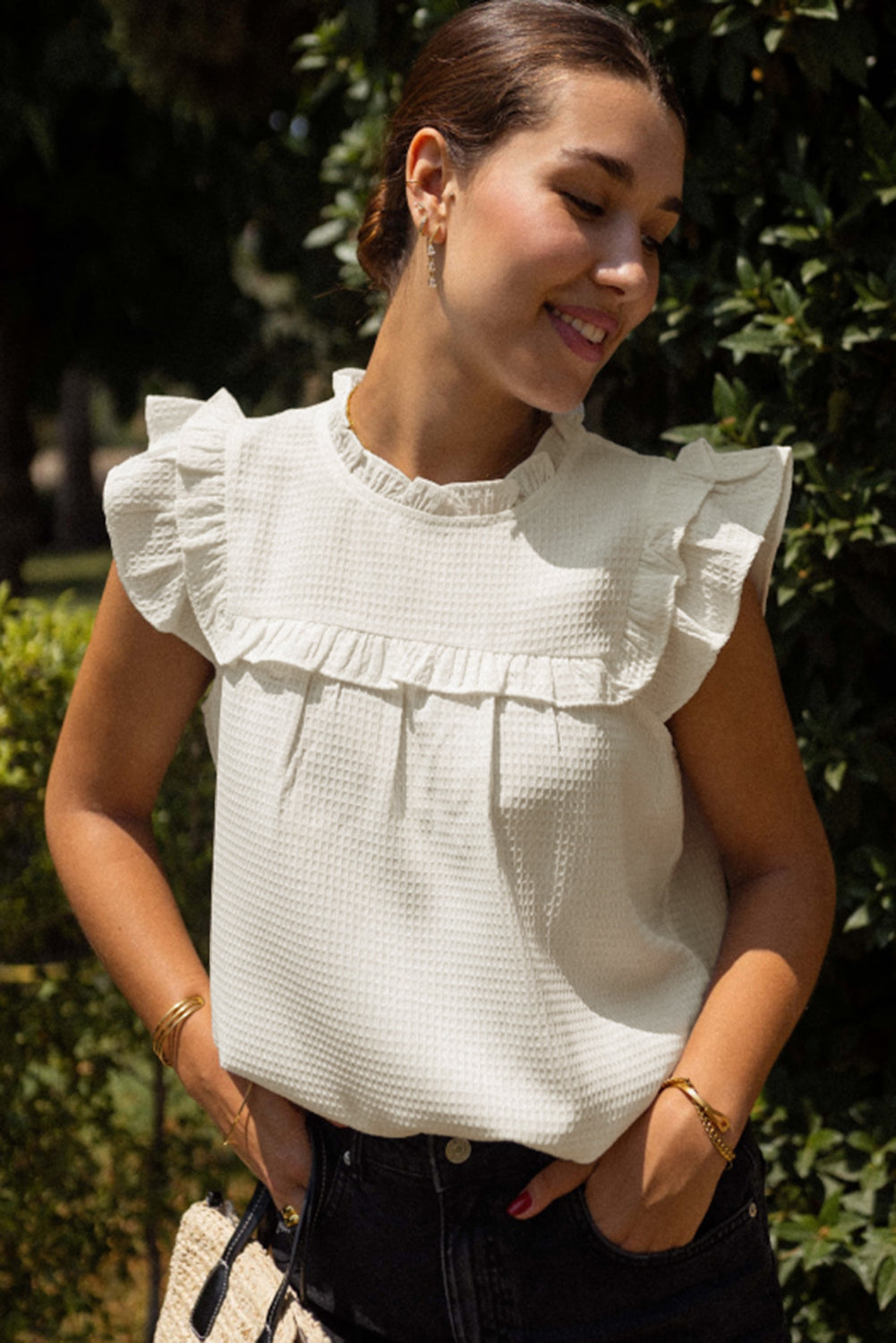 Witte vaste kleur ruches trim wafel gebreide blouse