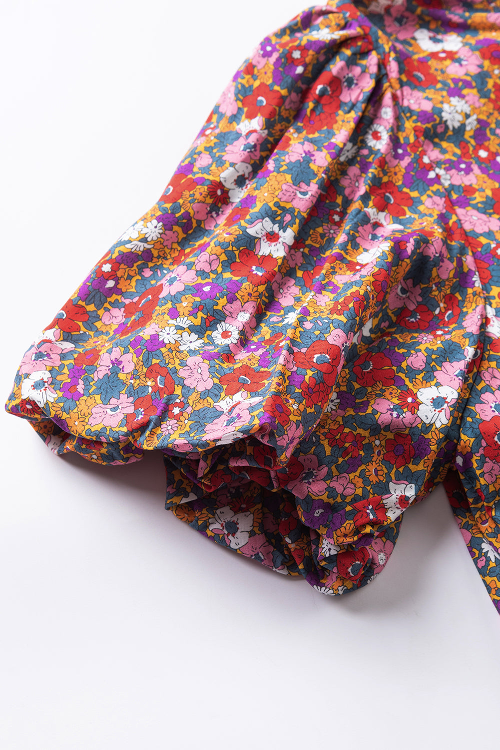 Paarse bloemenprint geknoopte blouse met hoge hals en pofmouwen