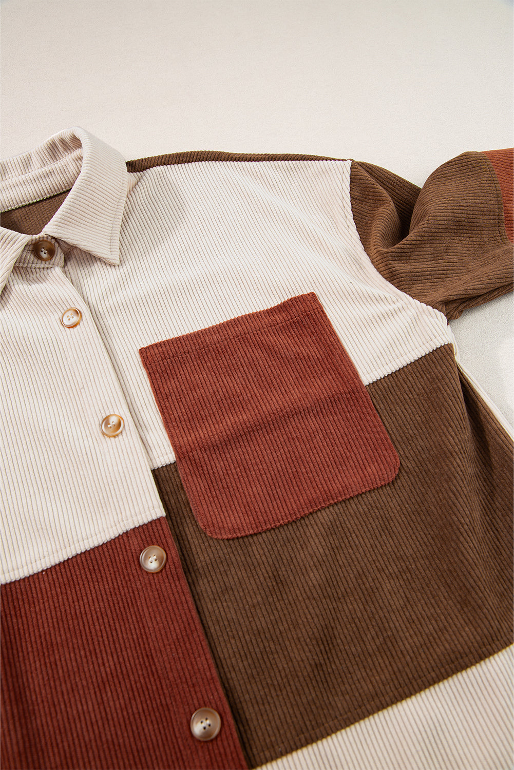 Kaneel Colorblock Corduroy shacket met gebogen zoom en zak