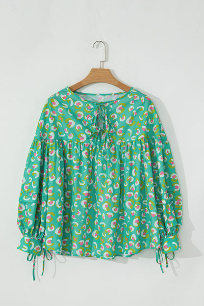 Groene abstracte bedrukte veterlantaarn mouw babydoll blouse
