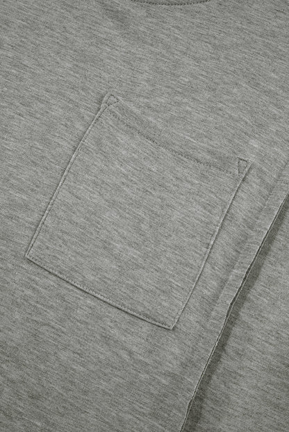 Lichtgrijs los T-shirt met zichtbare naad en borstzak