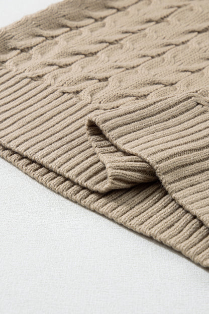 Licht Frans beige kabelgebreide trui met col en vleermuismouwen